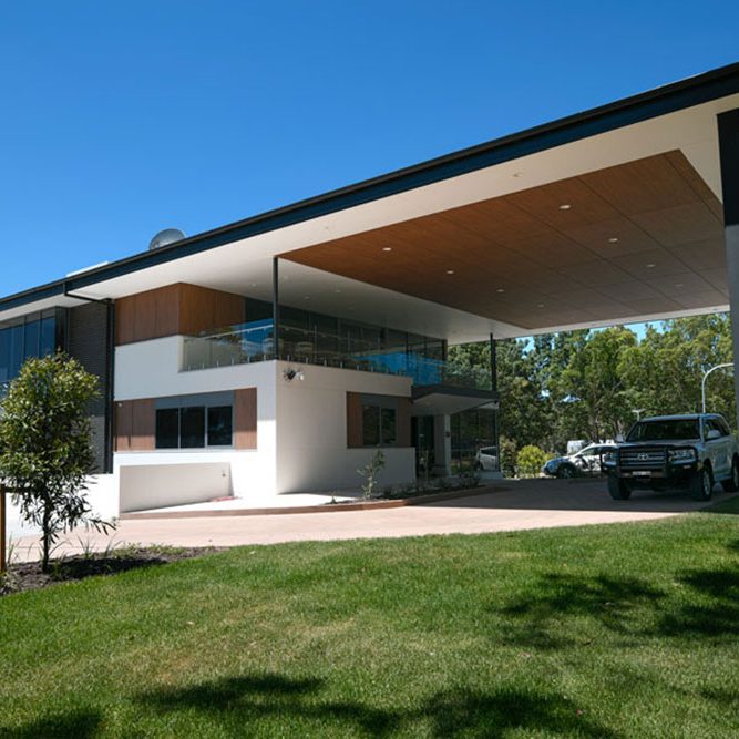 Outside of the Shortland Waters Golf Club looking at the entrance